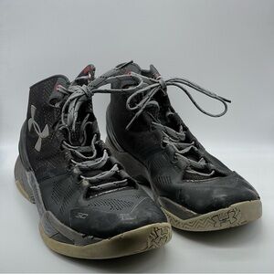 Under Armour Black & Gray Basketball Shoes